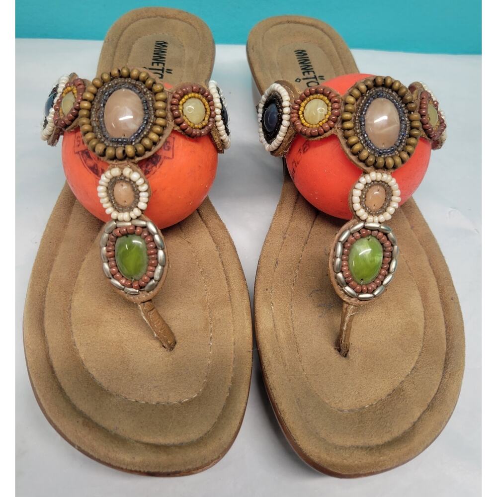 Minnetonka Sandals Womens 9 Uptown II Beaded Wedge Thong 70212 Tan Leather